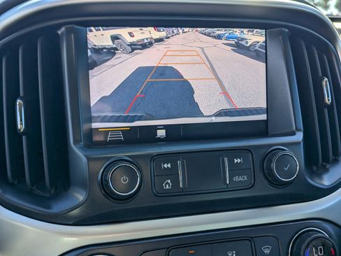 Used 2019 Chevrolet Colorado ZR2 image 12