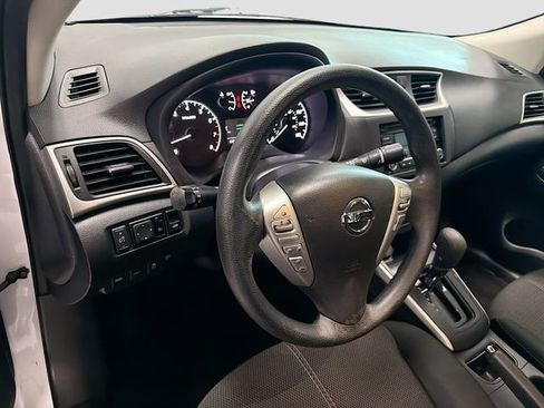 Used 2017 Nissan Sentra S image 11
