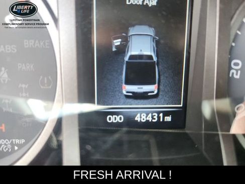 Used 2021 Toyota Tacoma TRD Sport w/ TRD Premium Sport Package image 8