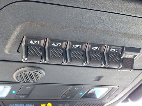 Used 2024 Ford Bronco Black Diamond image 24