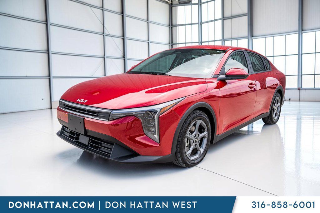 Used 2025 Kia K4 FWD image 26