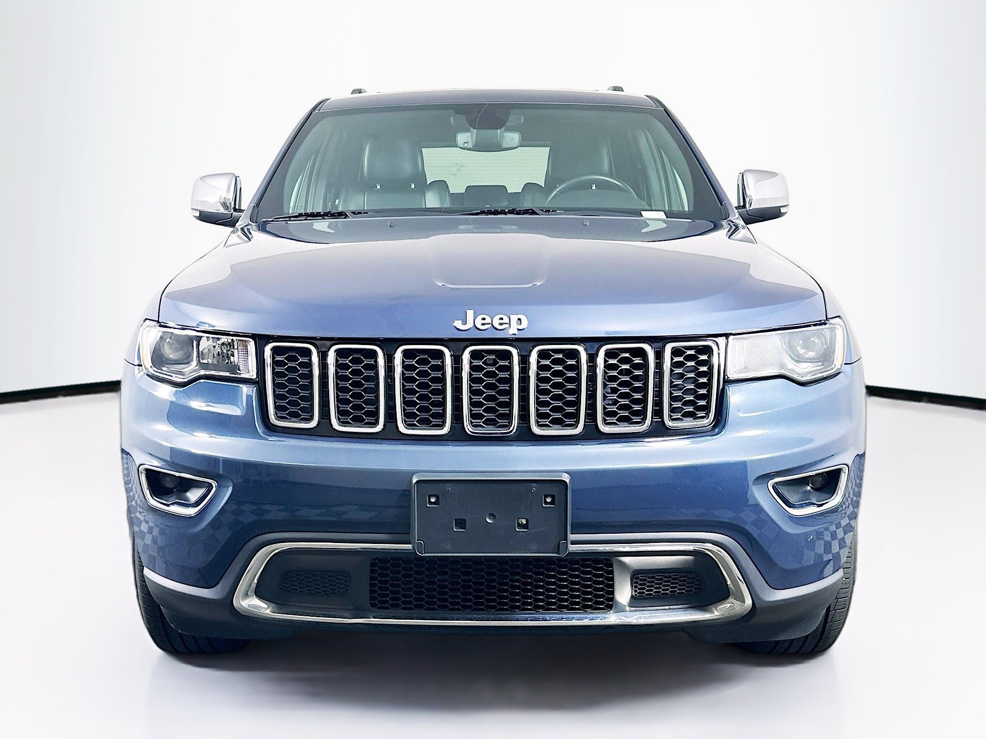 Used 2020 Jeep Grand Cherokee Limited AWD/4WD image 2