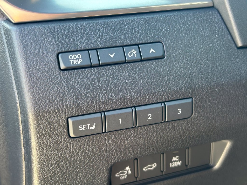 Used 2026 Lexus GX 550 AWD/4WD image 30