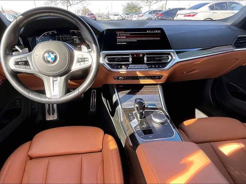Used 2022 BMW 330i xDrive Sedan w/ M Sport Package image 17