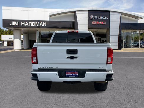 Used 2018 Chevrolet Silverado 1500 LTZ Z71 AWD/4WD image 6