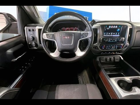 Used 2017 GMC Sierra 1500 SLE image 9