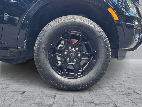 Used 2025 Ford Ranger XLT w/ Black Appearance Package AWD/4WD image 8