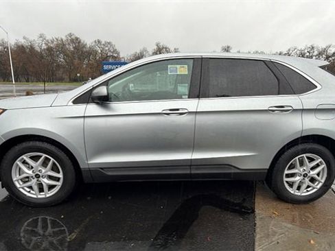 Used 2024 Ford Edge SEL image 7