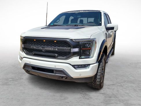 Used 2022 Ford F150 Lariat w/ Equipment Group 502A High AWD/4WD image 4