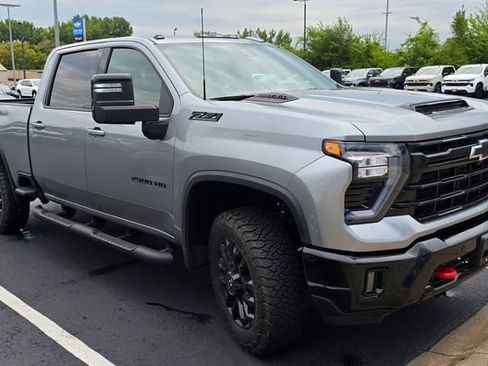 Used 2025 Chevrolet Silverado 2500 LTZ w/ Trail Boss Package AWD/4WD image 3