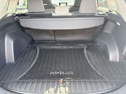 Used 2025 Toyota RAV4 XLE w/ Convenience Package image 27