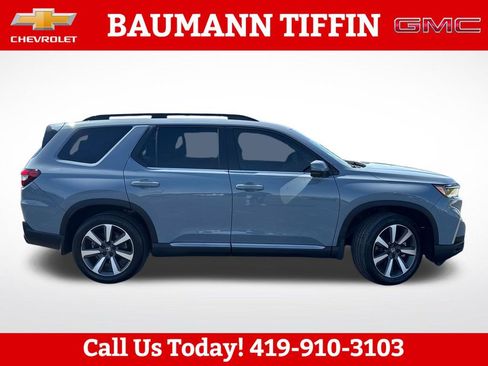 Used 2023 Honda Pilot Touring image 2