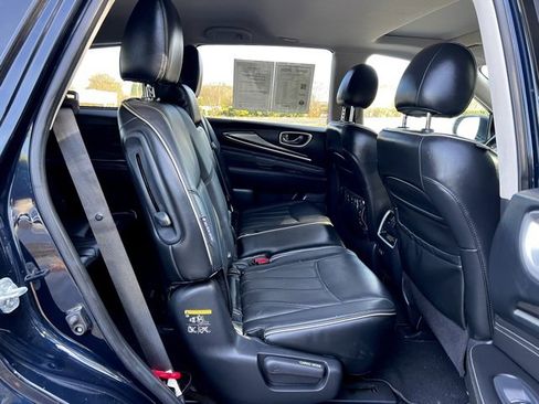 Used 2019 INFINITI QX60 Luxe w/ Essential Package image 21