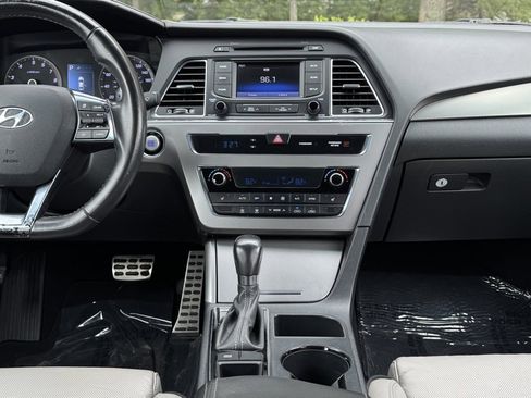 Used 2015 Hyundai Sonata Sport 2.0T image 13