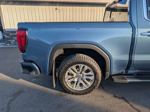 Used 2024 GMC Sierra 1500 Denali w/ Technology Package AWD/4WD image 10