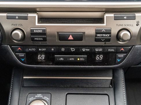 Used 2016 Lexus ES 350 w/ Accessory Package 2 image 28