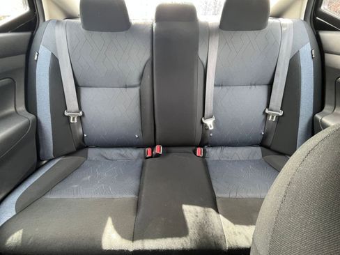 Used 2025 Nissan Versa SV image 36