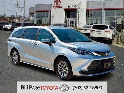 Used 2025 Toyota Sienna LE