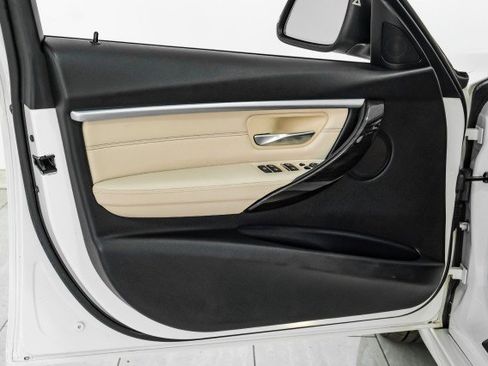 Used 2018 BMW 330e RWD image 43