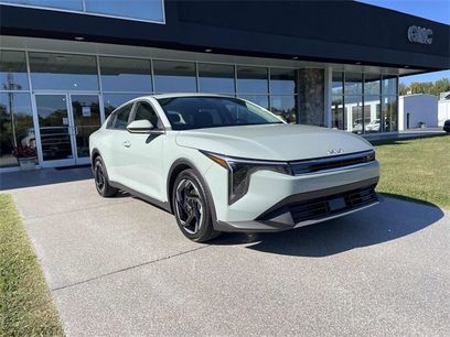 New 2025 Kia K4 EX