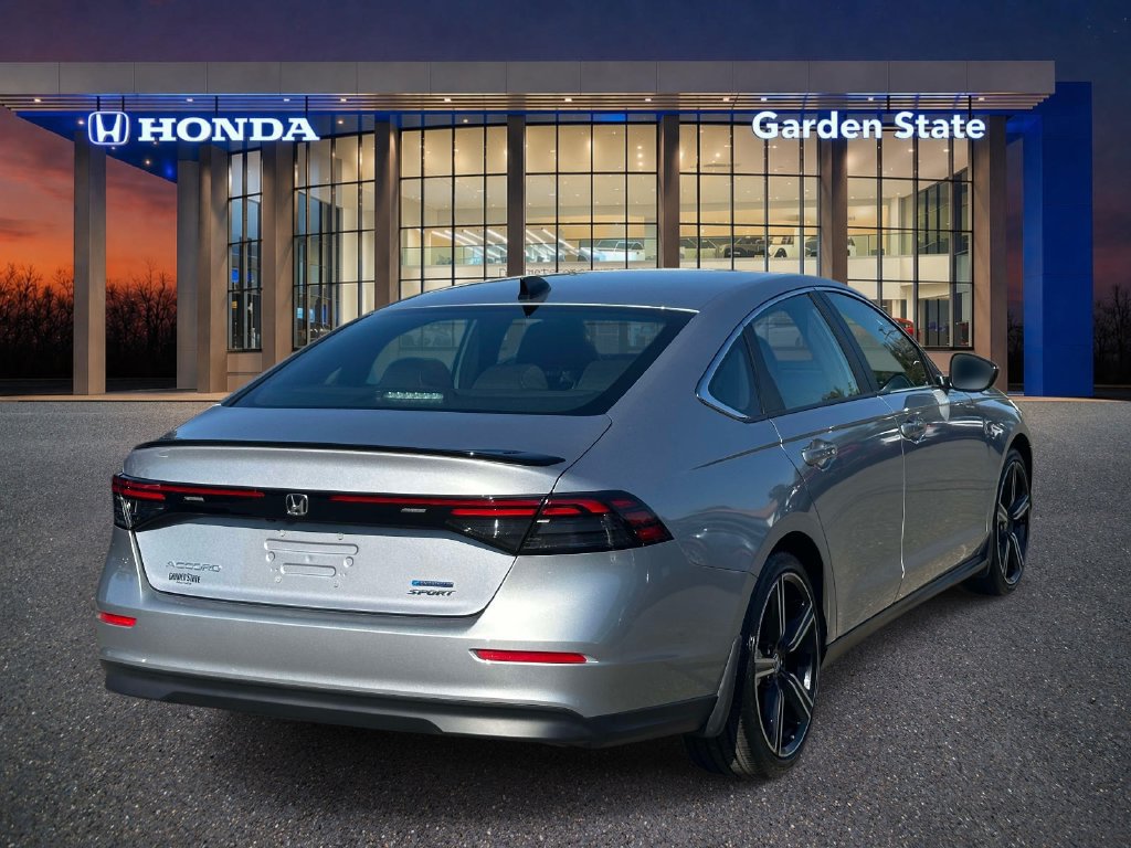 Used 2023 Honda Accord Sport image 4