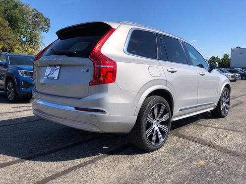Used 2023 Volvo XC90 B6 Ultimate w/ Protection Package Premier image 6