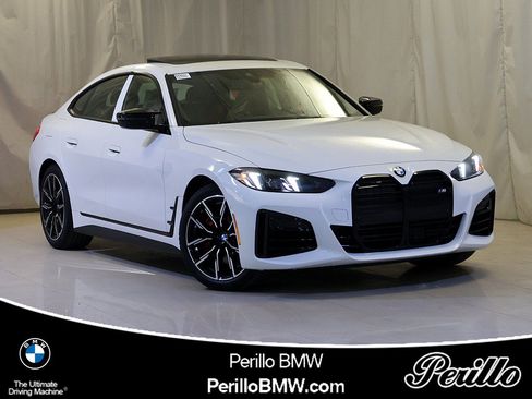 New 2026 BMW 440i xDrive w/ Premium Package AWD/4WD image 1