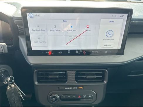 New 2025 Ford Maverick XL image 10