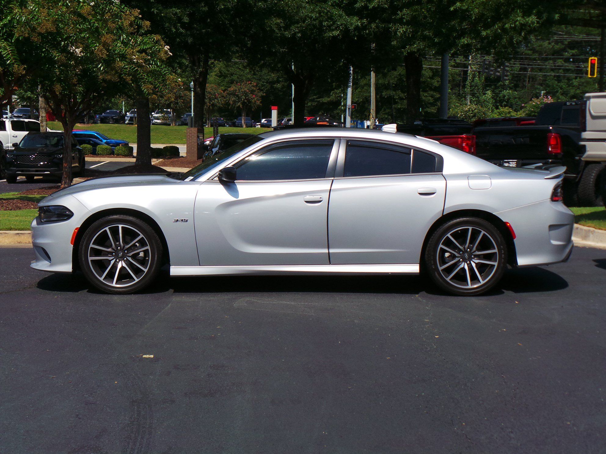 Used 2023 Dodge Charger R/T w/ Plus Group RWD image 5