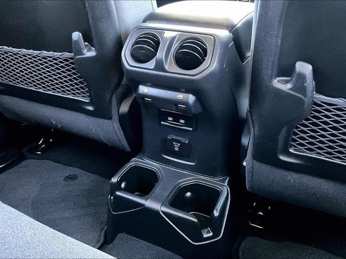 Certified 2025 Jeep Wrangler Unlimited Rubicon w/ Convenience Group AWD/4WD image 20