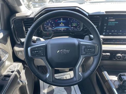 Used 2024 Chevrolet Silverado 1500 LT Trail Boss w/ Convenience Package II image 9