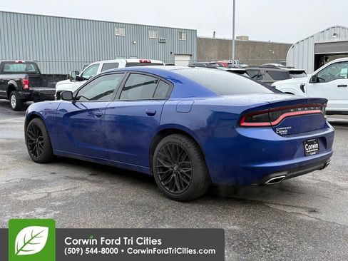Used 2020 Dodge Charger SXT image 5