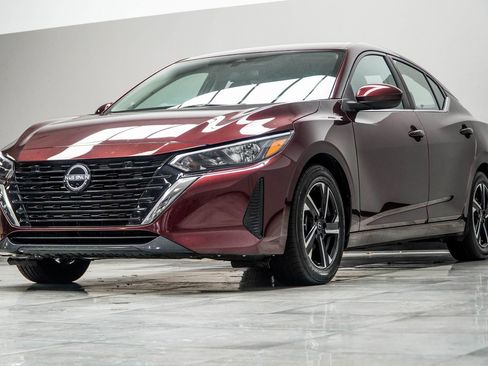 Used 2024 Nissan Sentra SV image 8