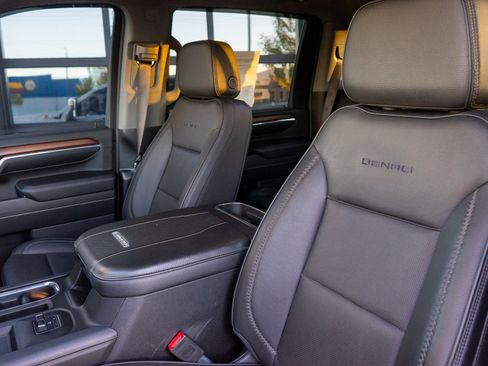 Used 2024 GMC Sierra 3500 Denali w/ Denali Reserve Package image 5