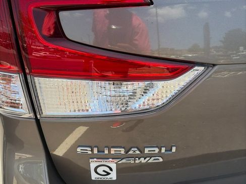 Used 2021 Subaru Forester Premium AWD/4WD image 9