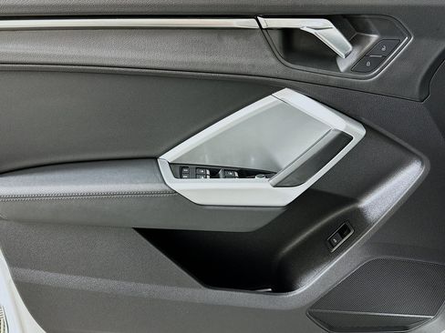 Used 2022 Audi Q3 2.0T Premium image 21