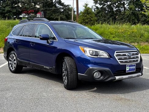 Used 2017 Subaru Outback 3.6R Limited AWD/4WD image 8