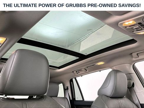 Used 2023 Toyota Highlander Platinum FWD image 22