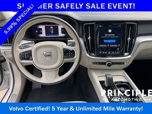 Certified 2025 Volvo S60 B5 Core AWD/4WD image 19
