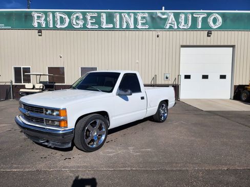 Used 1995 Chevrolet Silverado 1500 4x4 Regular Cab image 1