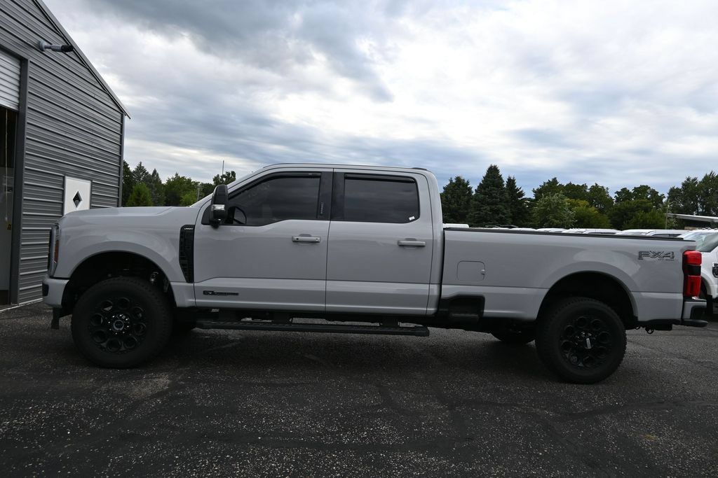 Used 2026 Ford F350 Lariat w/ Black Appearance Package AWD/4WD image 7