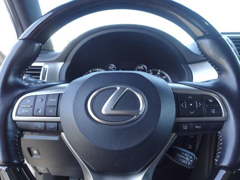 Used 2021 Lexus GX 460 Premium w/ Premium Package AWD/4WD image 17