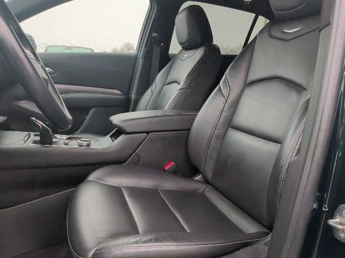 Used 2024 Cadillac XT4 Premium Luxury image 15