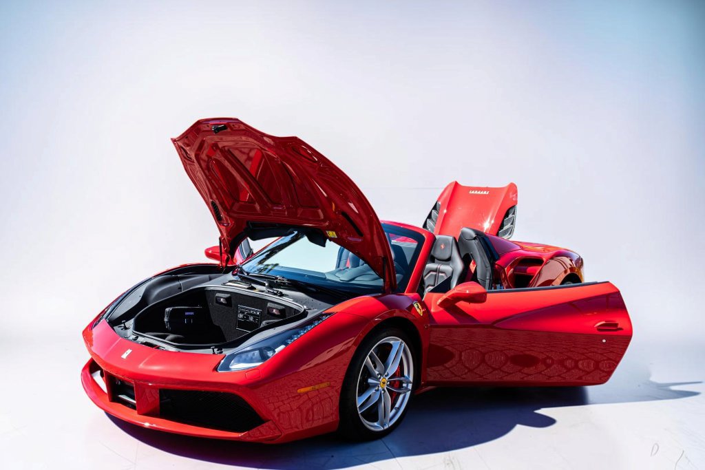 Certified 2019 Ferrari 488 Spider RWD image 33