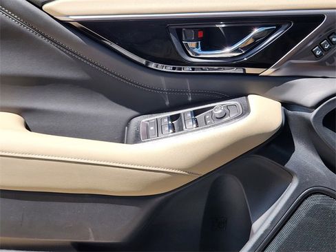 New 2025 Subaru Outback Limited image 18