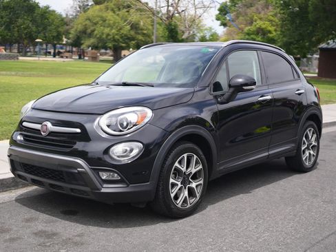Used 2017 FIAT 500X Trekking FWD image 1