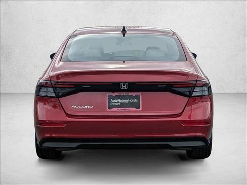 New 2025 Honda Accord SE image 7