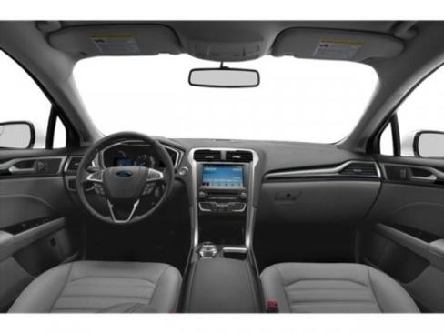 Used 2018 Ford Fusion SE image 11