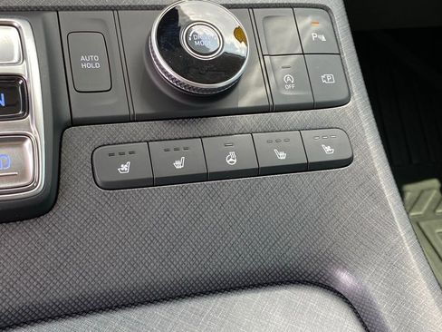 Used 2025 Hyundai Palisade Limited FWD image 19