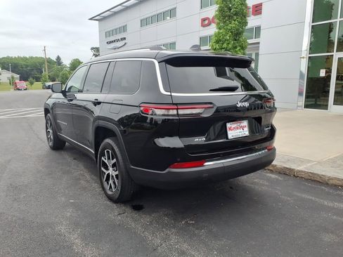Used 2023 Jeep Grand Cherokee L Limited AWD/4WD image 8